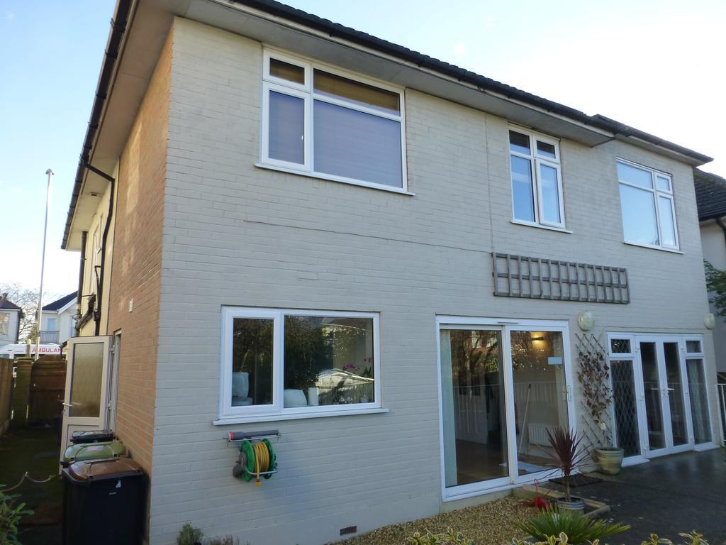 Waters Reach Guest House Christchurch  Exterior photo